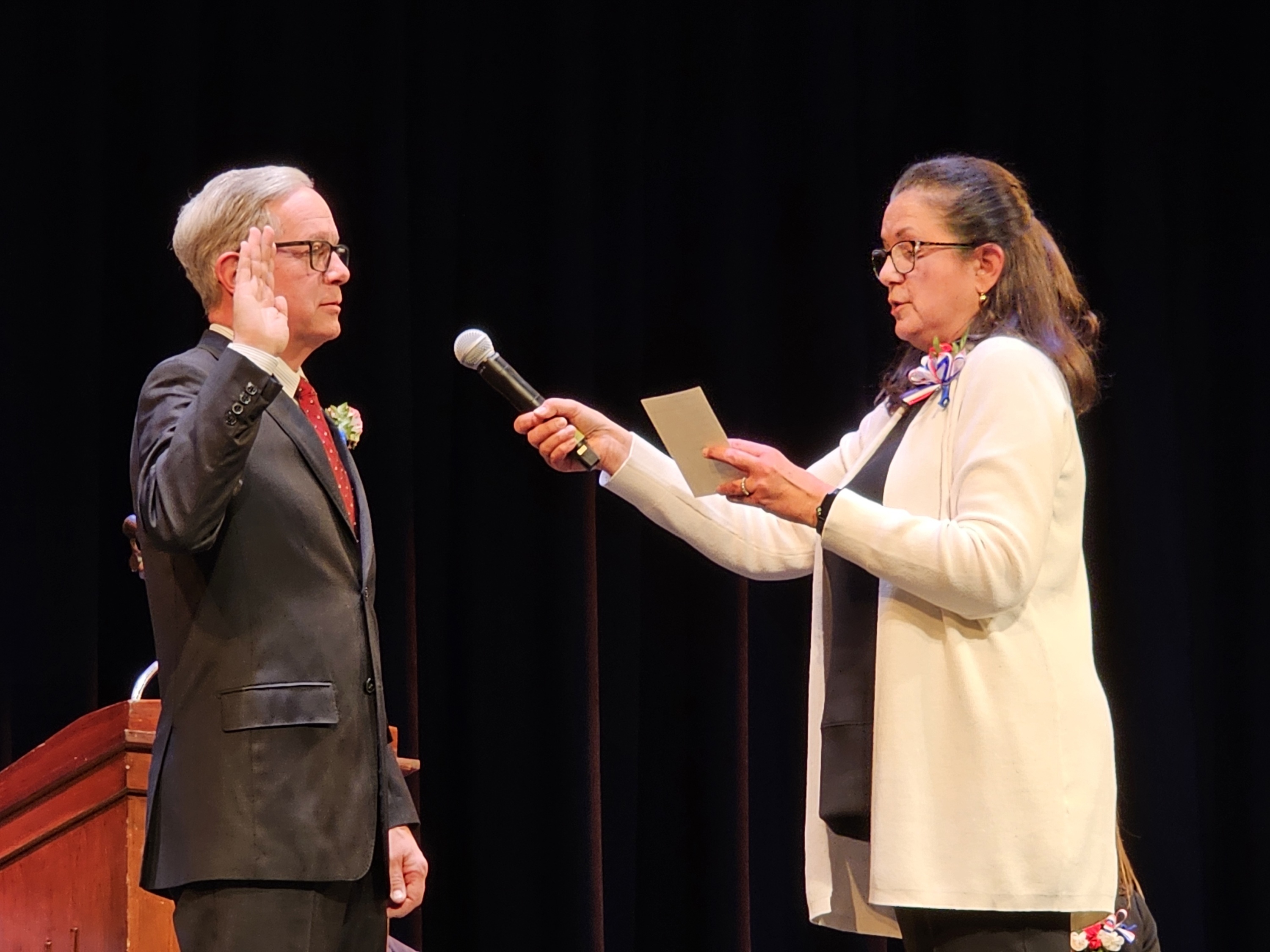 Mayor Oath 4
